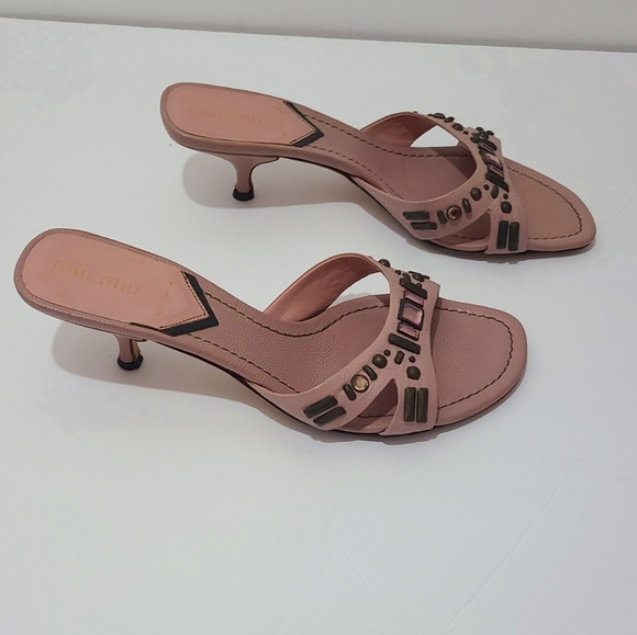MIU MIU BLUSH PINK RHINESTONE HEELS..SIZE 38 - Picture 2 of 10